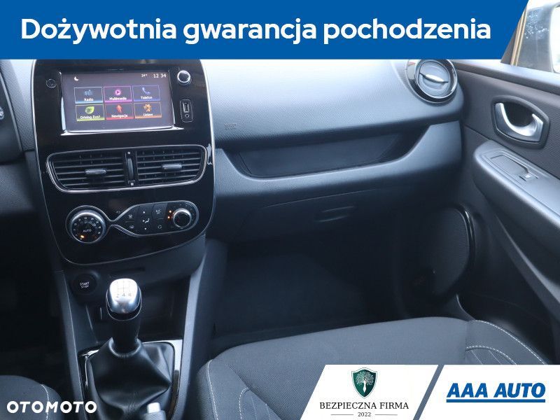 Renault Clio - 10