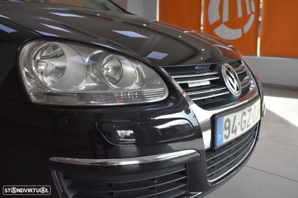 VW Jetta 1.9 TDi BlueM. Confortline - 17