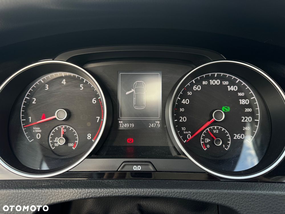Volkswagen Golf 1.4 TSI BlueMotion Technology DSG Cup - 25