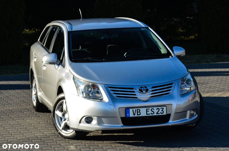 Toyota Avensis 1.8 Comfort - 7