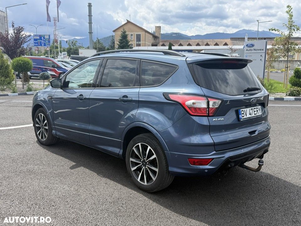 Ford Kuga 2.0 TDCi 4WD Powershift ST-Line - 8