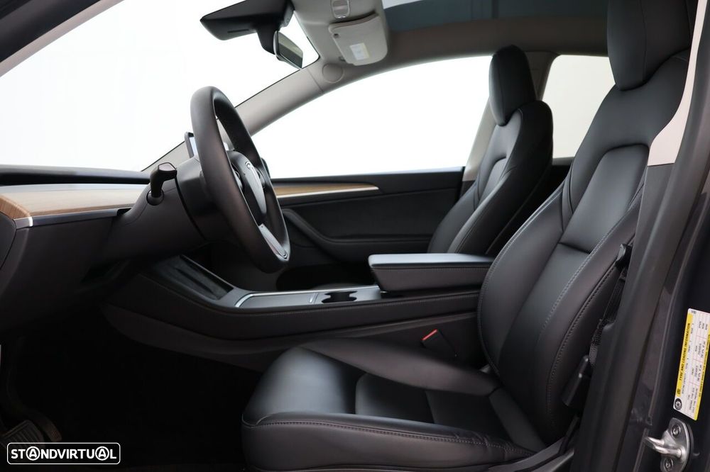 Tesla Model Y Long Range Dual Motor AWD - 5
