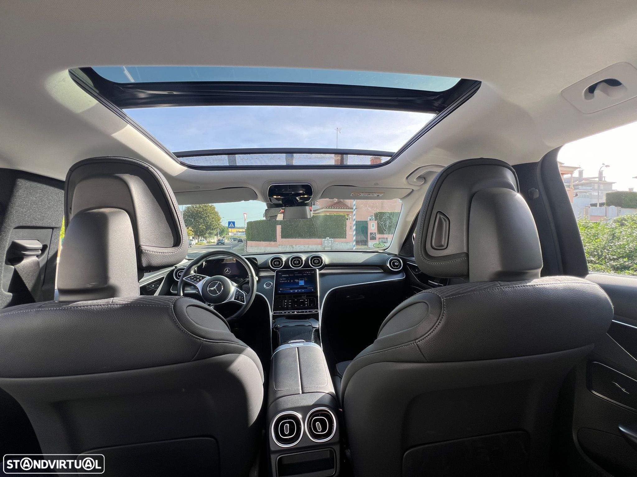 Mercedes-Benz C 300 e Avantgarde - 1