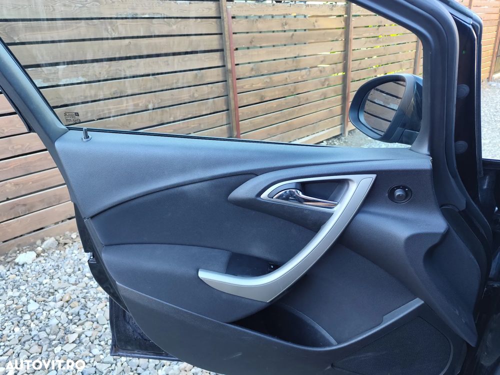 Opel Astra 1.3 CDTI DPF ecoFLEX Sports Tourer Design Edition - 11