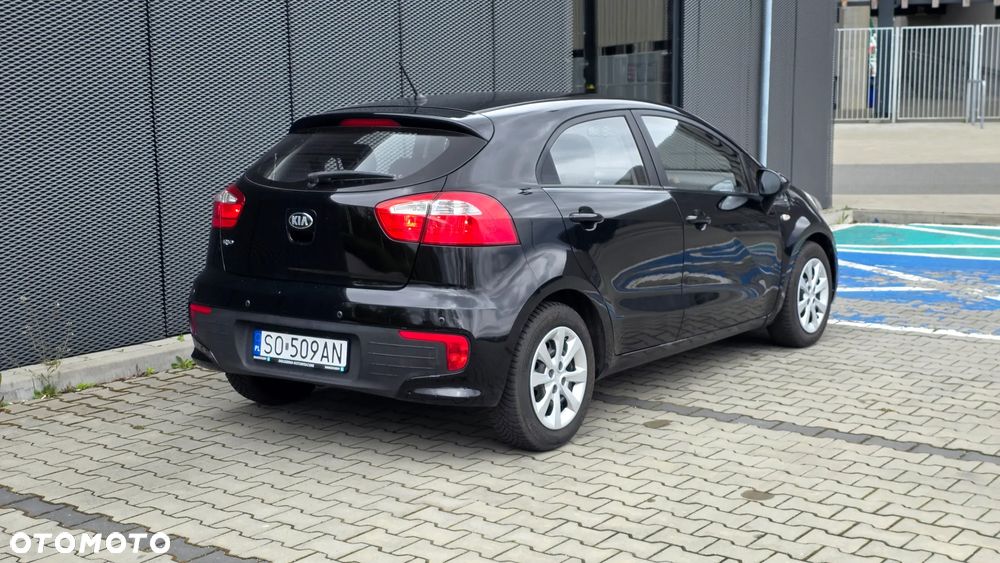 Kia Rio - 5