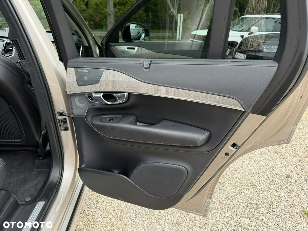 Volvo XC 90 B5 D AWD Ultimate Bright 7os - 21