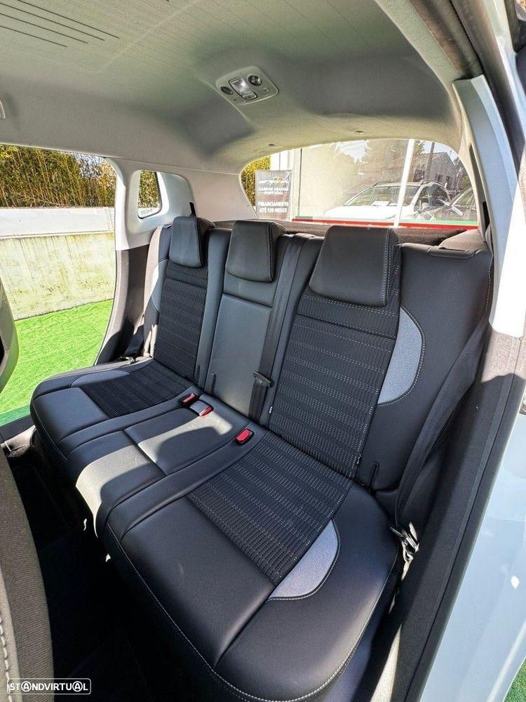 Peugeot 2008 1.2 PureTech Allure - 16