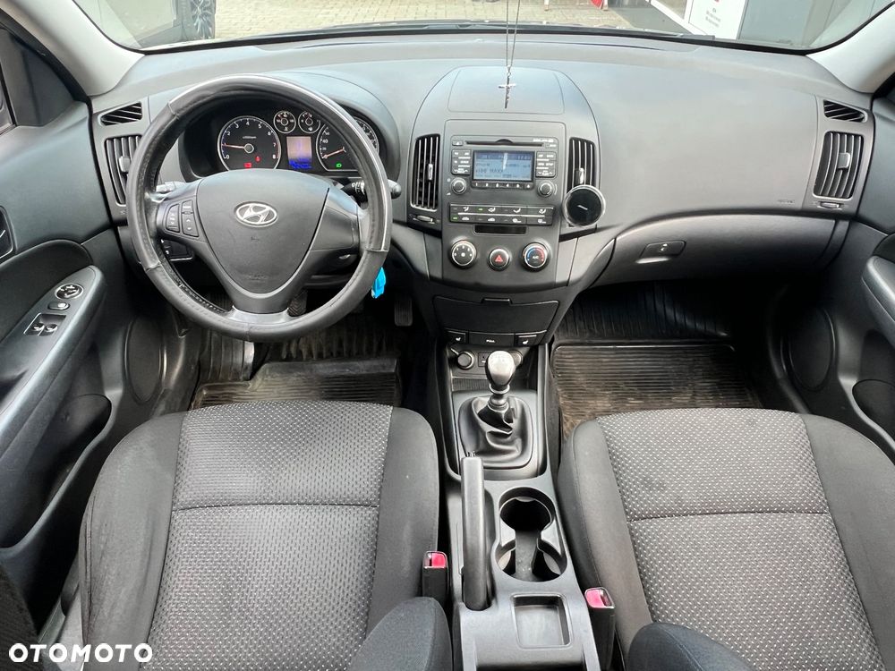 Hyundai i30 1.4 Comfort - 11