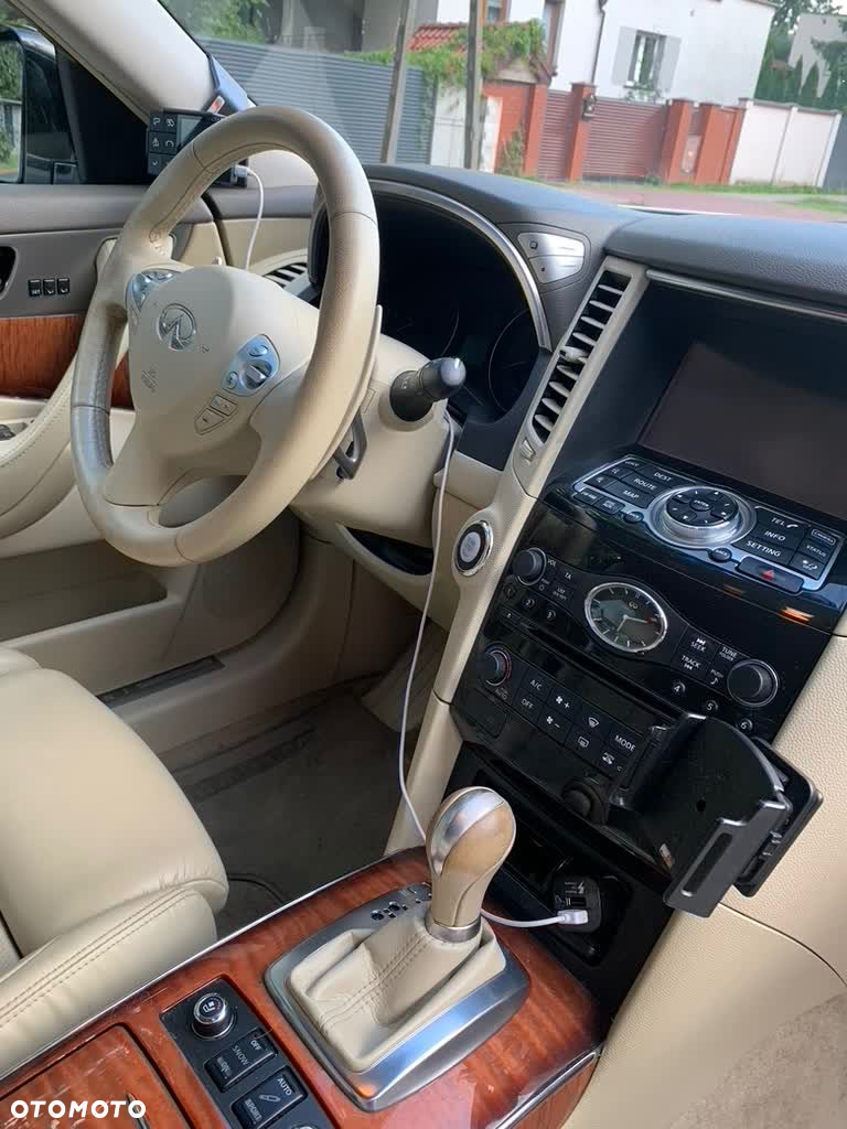 Infiniti QX70 3.7 S Premium - 20