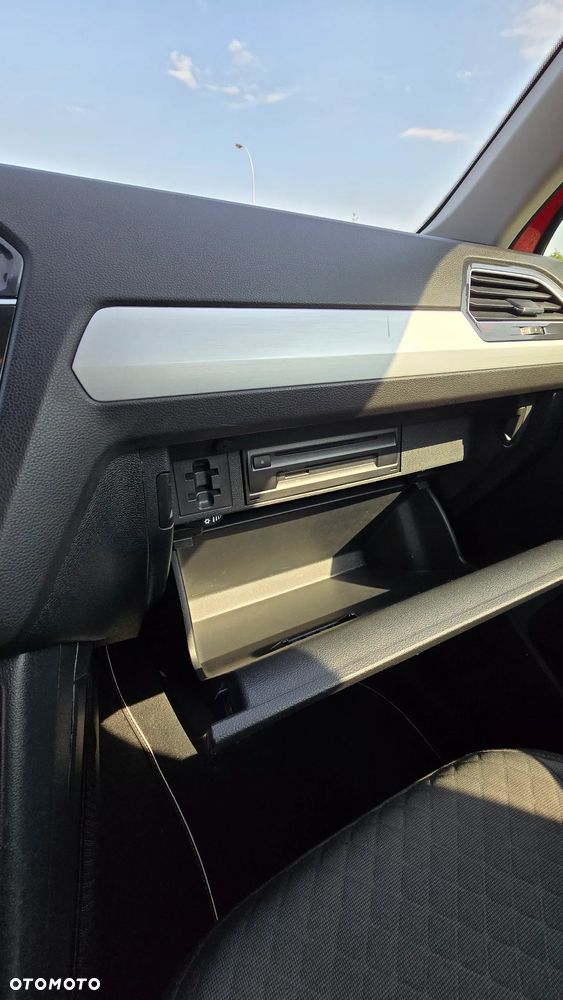 Volkswagen Tiguan - 12