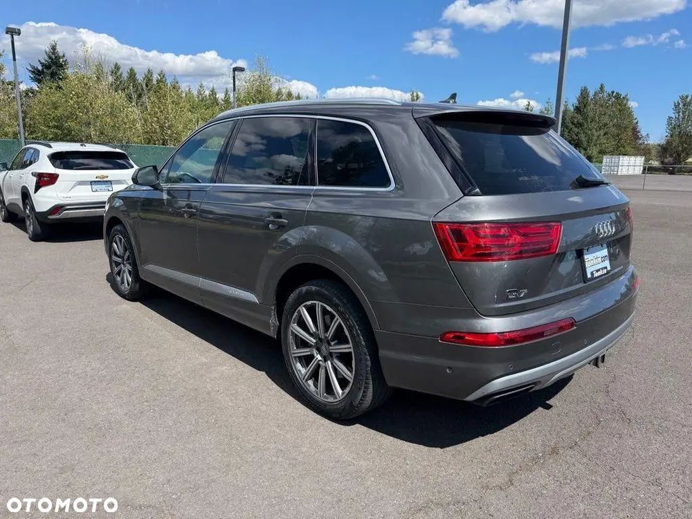Audi Q7 3.0 TFSI Quattro Tiptr - 3