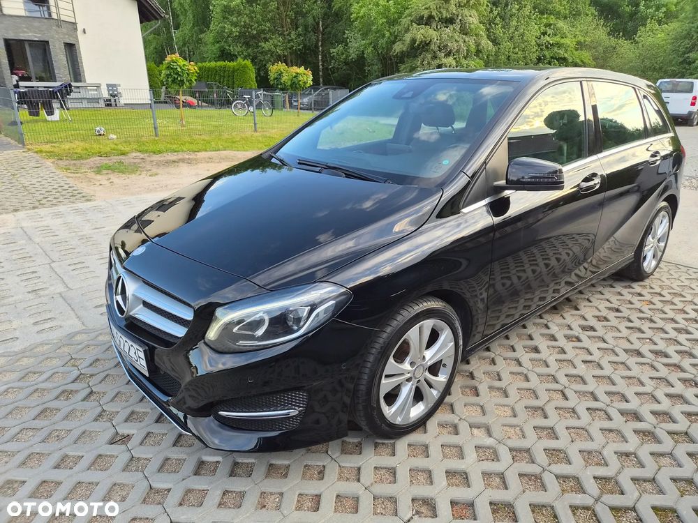 Mercedes-Benz Klasa B 180 d BlueEFFICIENCY Edition Style - 18