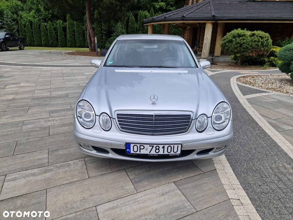 Mercedes-Benz Klasa E - 21