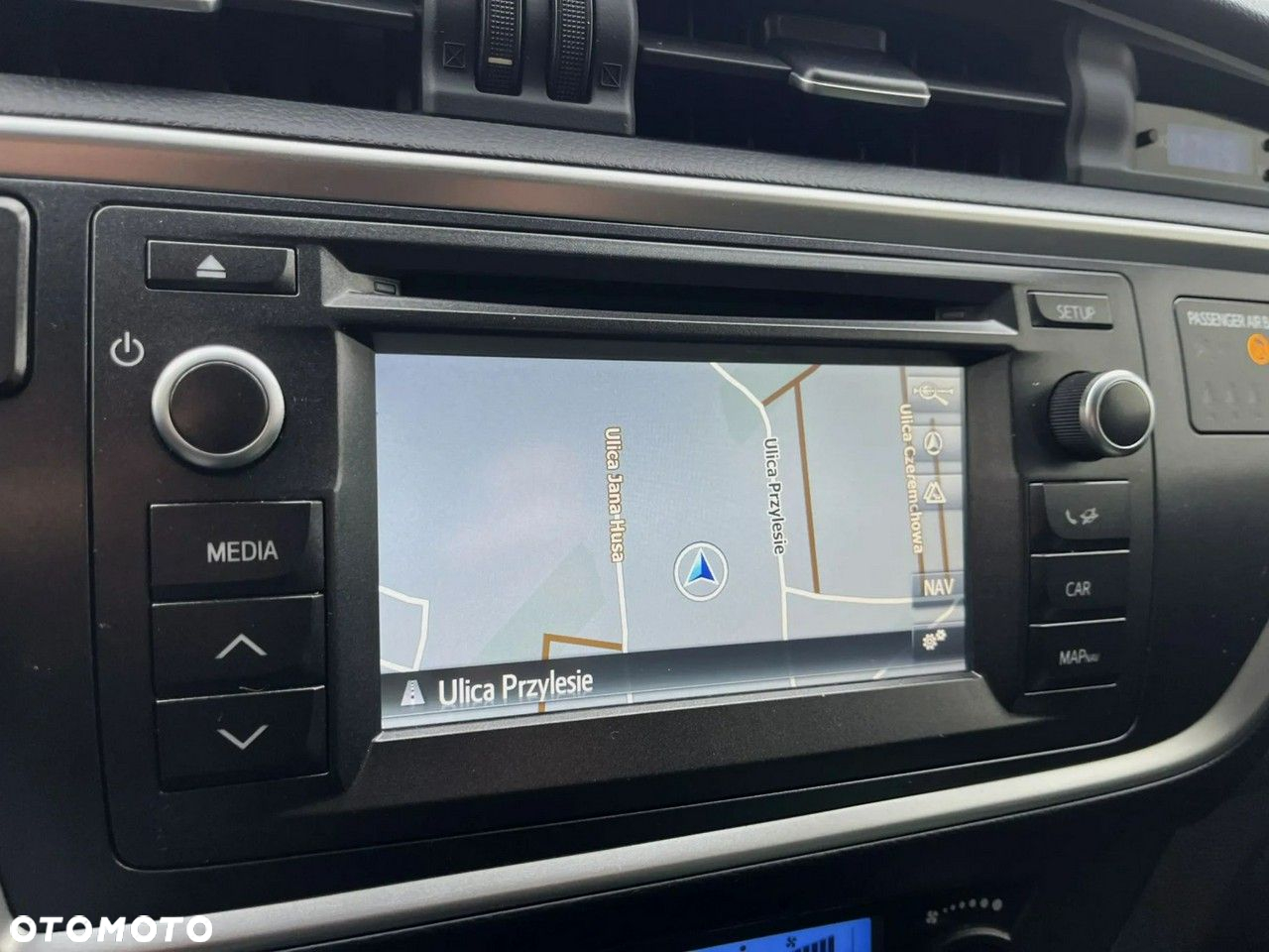 Toyota Auris - 22