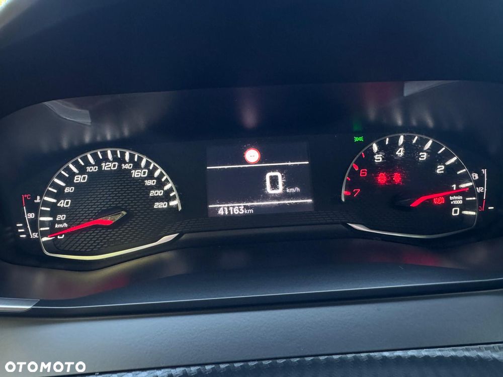 Peugeot 2008 PureTech 100 Active S&S BVM6 - 17