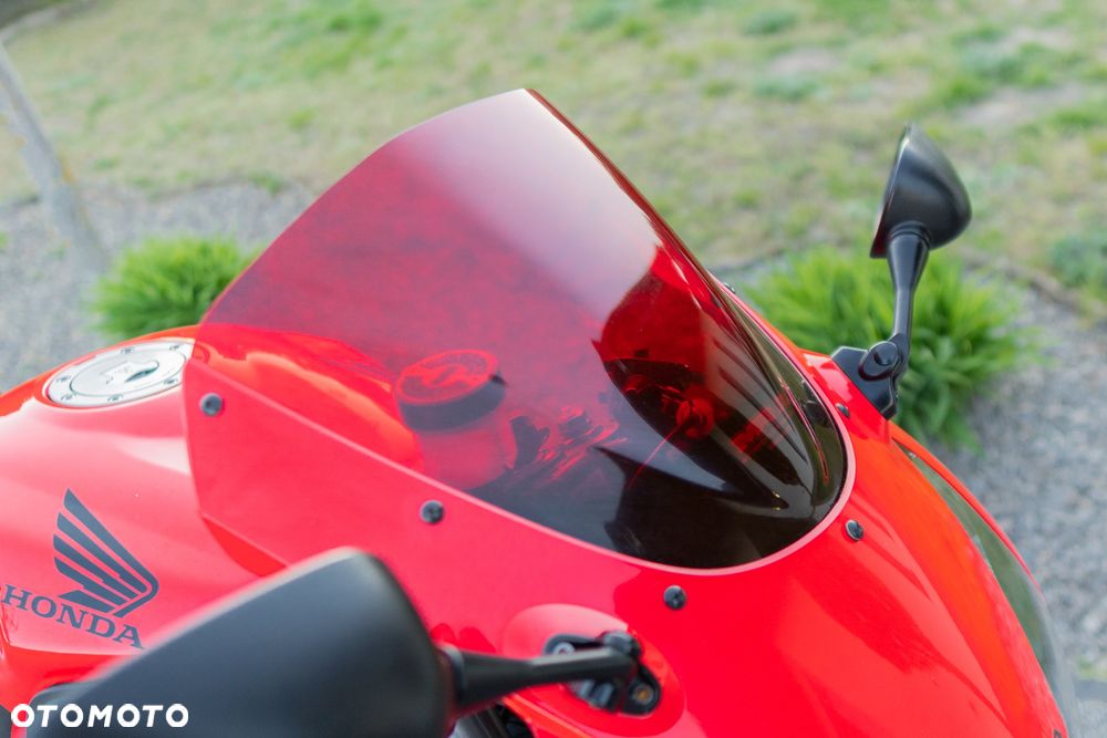 Honda CBR - 16