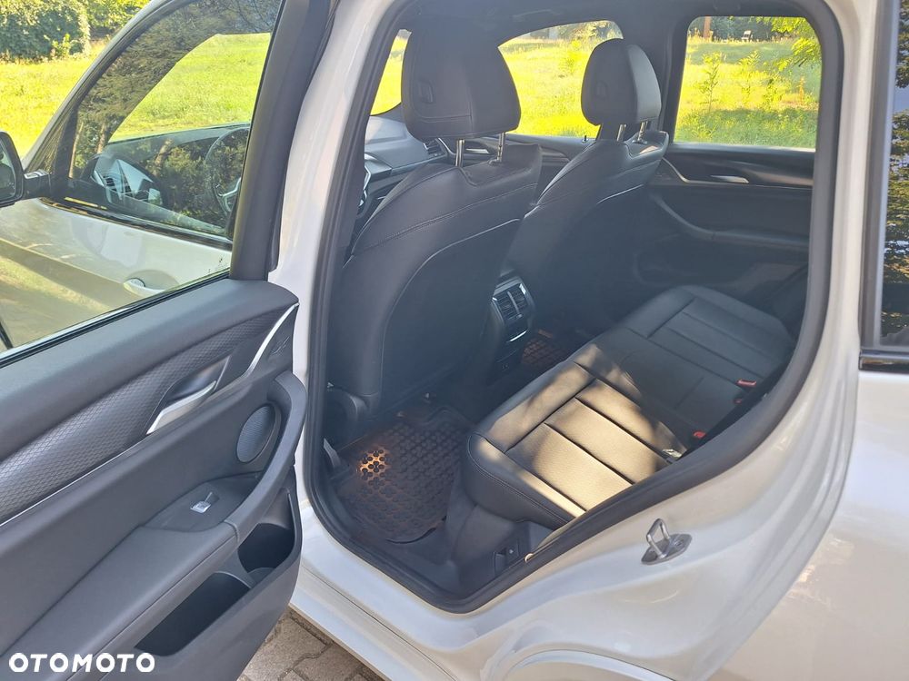 BMW X3 xDrive20d mHEV sport - 17
