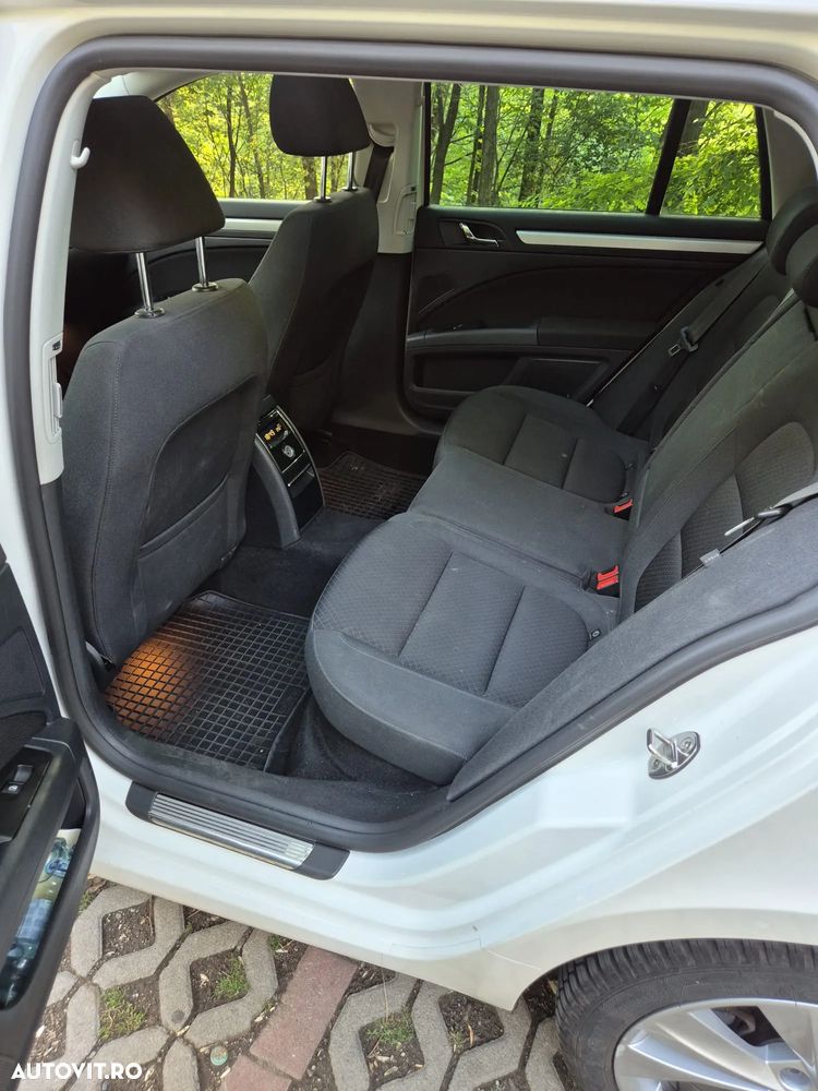 Skoda Superb 2.0 TDI Ambition - 5