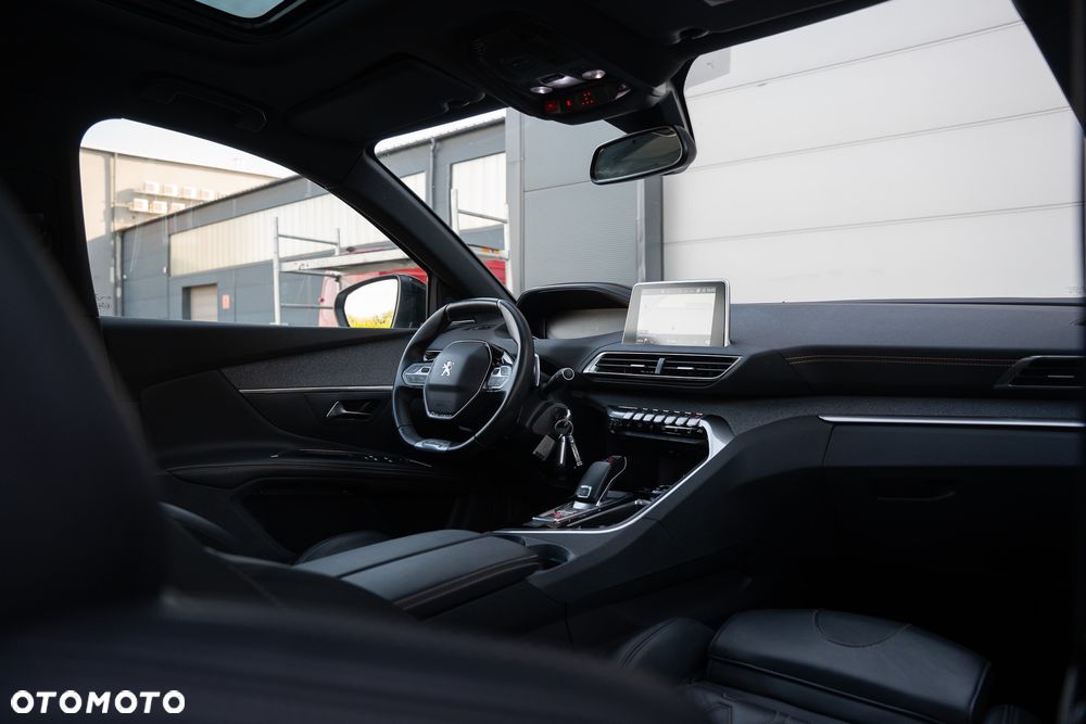 Peugeot 5008 1.6 PureTech GT S&S EAT8 - 26