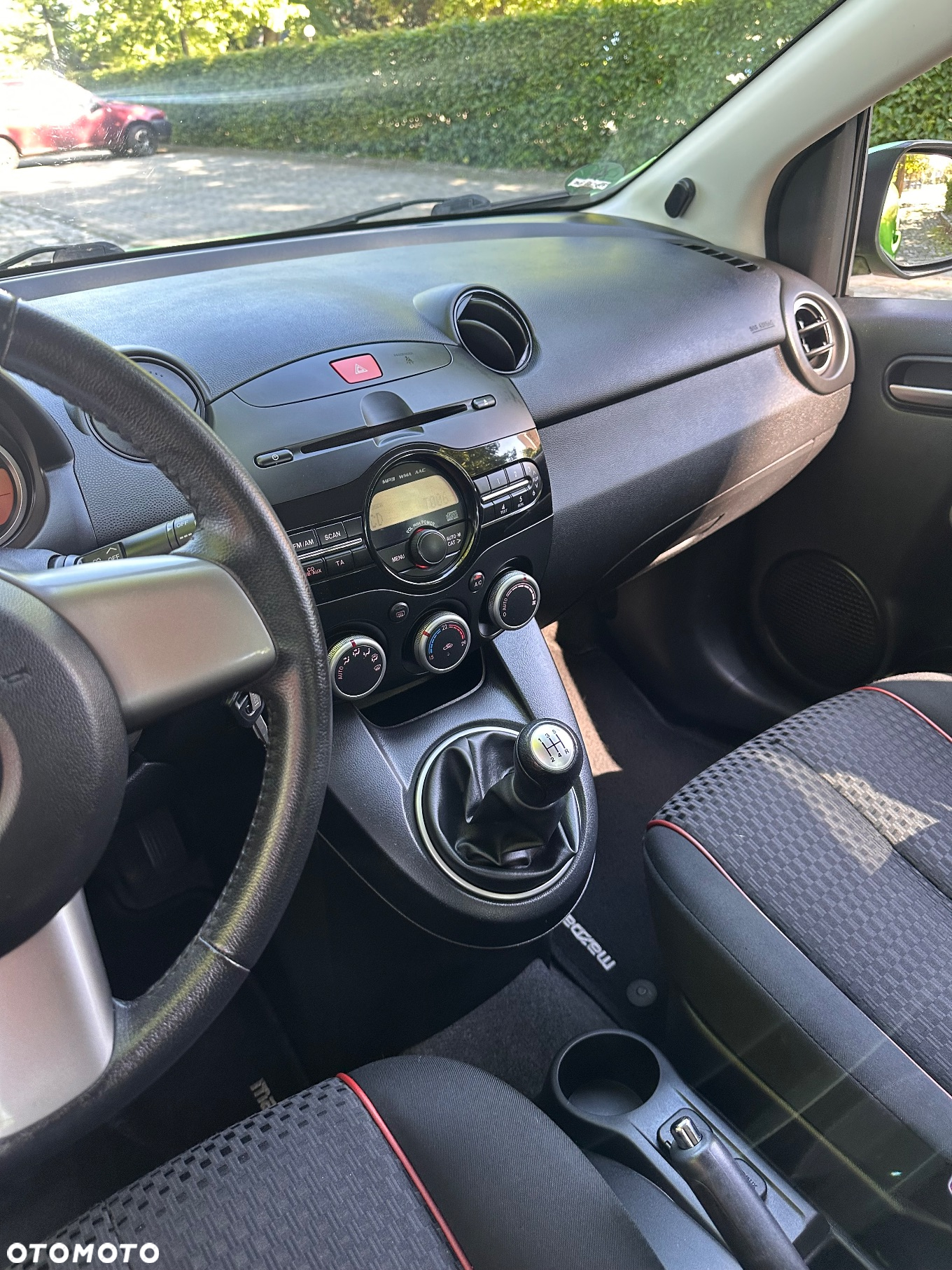 Mazda 2 1.3 MZR Active - 11
