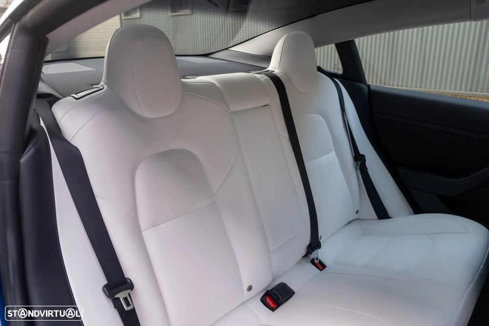 Tesla Model 3 Long Range Tração Integral - 32