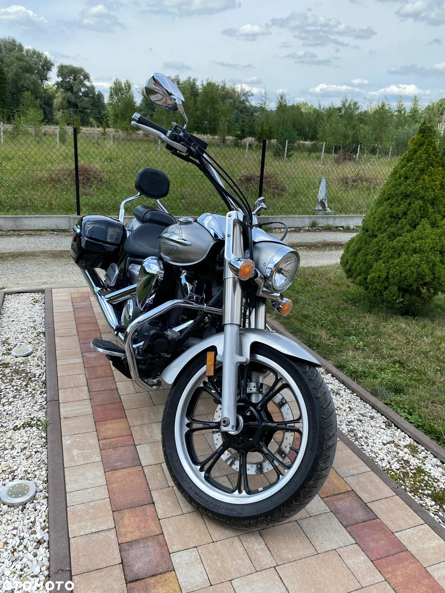 Yamaha XVS - 11