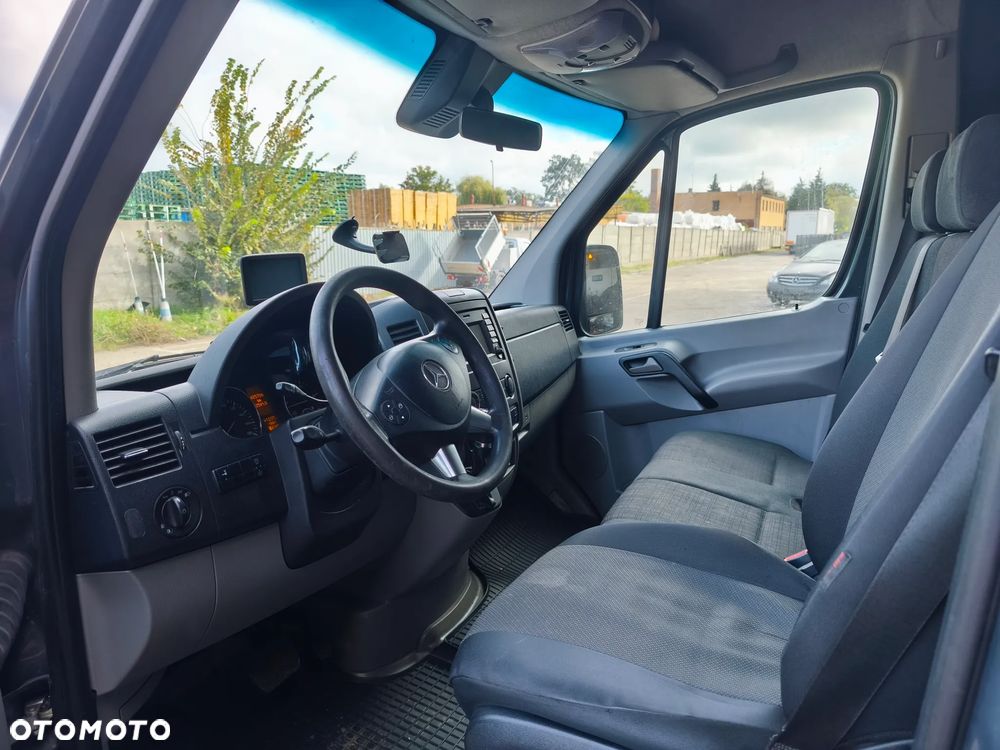 Mercedes-Benz Sprinter - 10