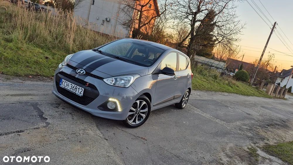 Hyundai i10 1.2 Fifa World Cup Edition - 1