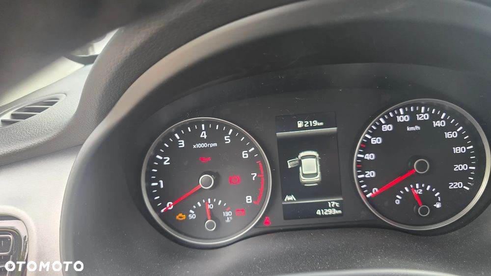 Kia Stonic 1.0 T-GDI Business Line - 17