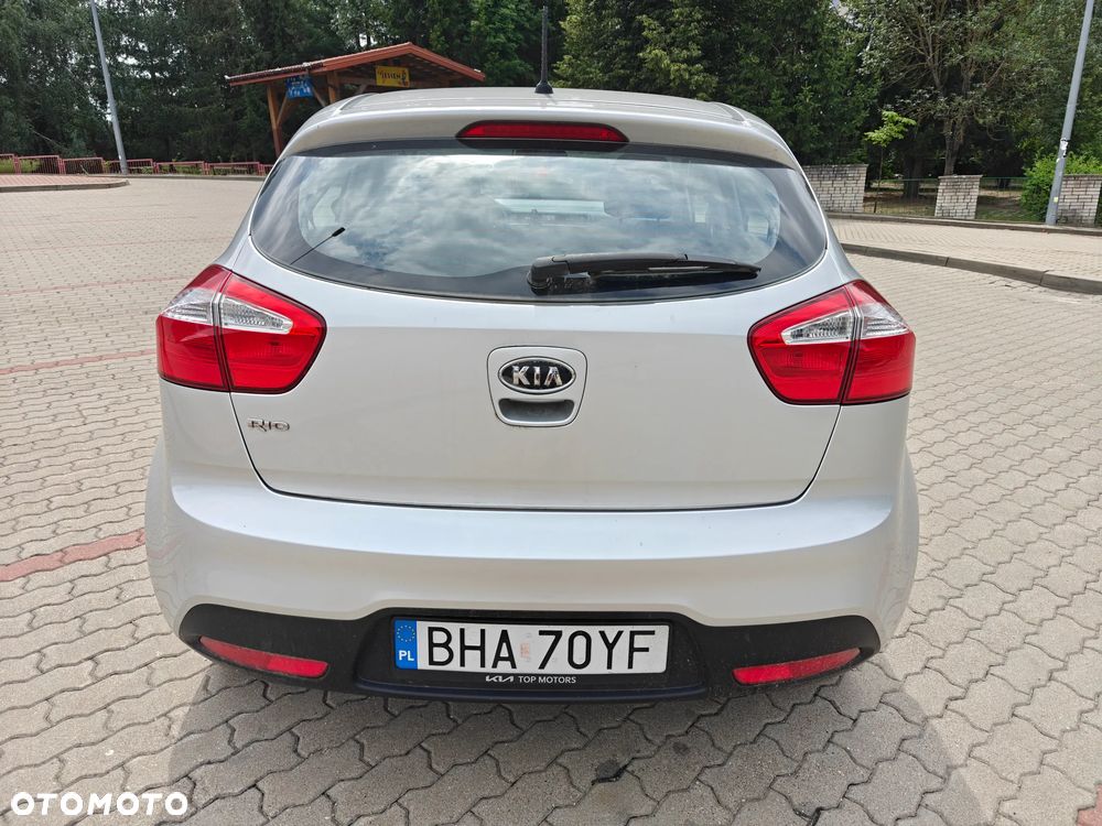 Kia Rio - 3