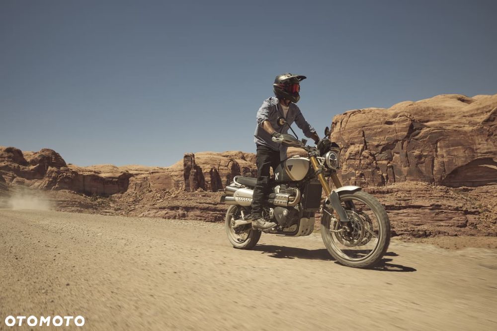 Triumph Scrambler - 1