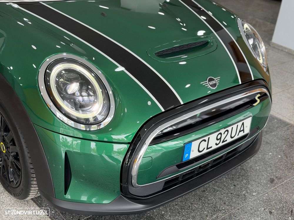 MINI 3 Portas Cooper SE Essential - 16
