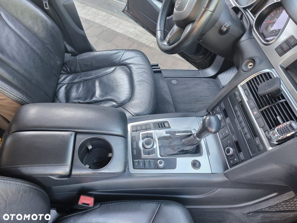 Audi Q7 - 13