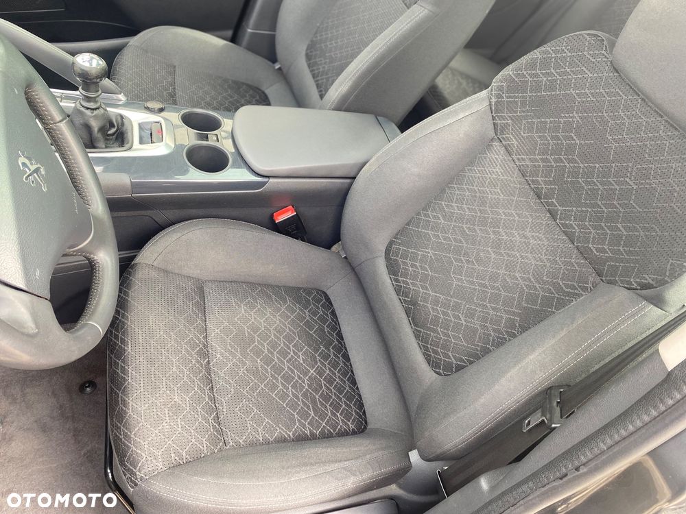 Peugeot 3008 1.6 HDi Style - 4