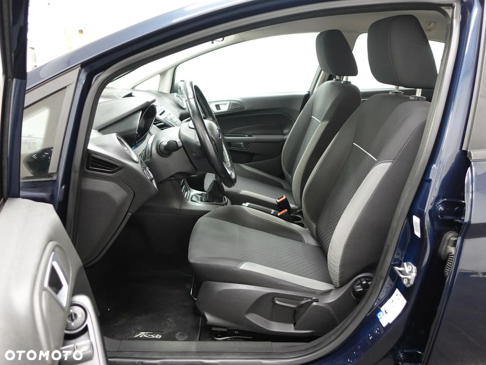 Ford Fiesta 1.0 Celebration - 23