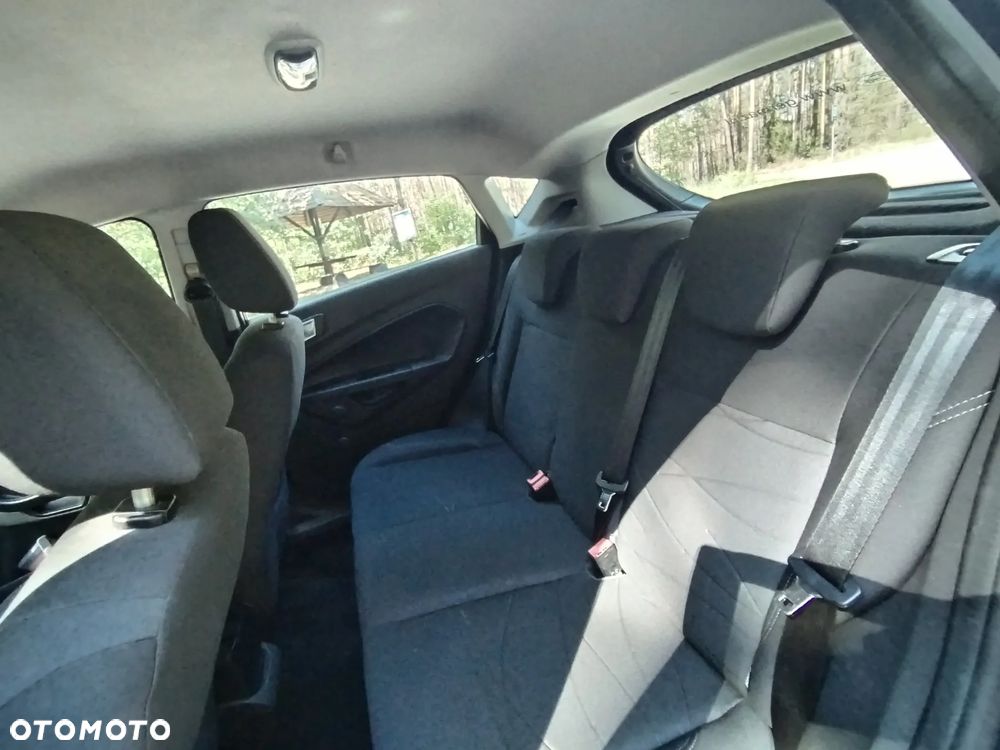 Ford Fiesta - 7