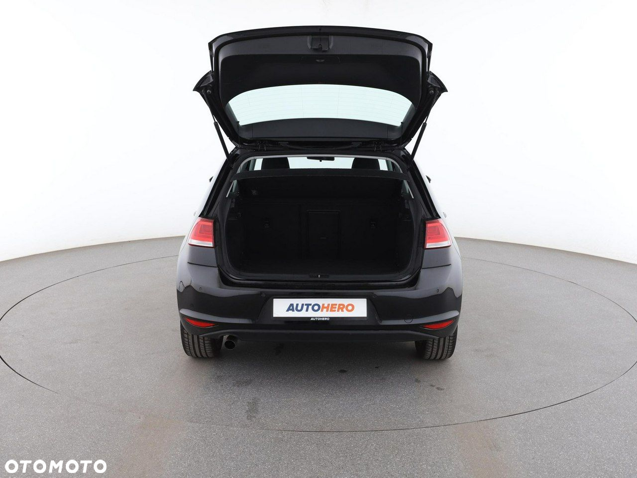 Volkswagen Golf 1.6 TDI 4Motion BlueMotion Technology Comfortline - 19