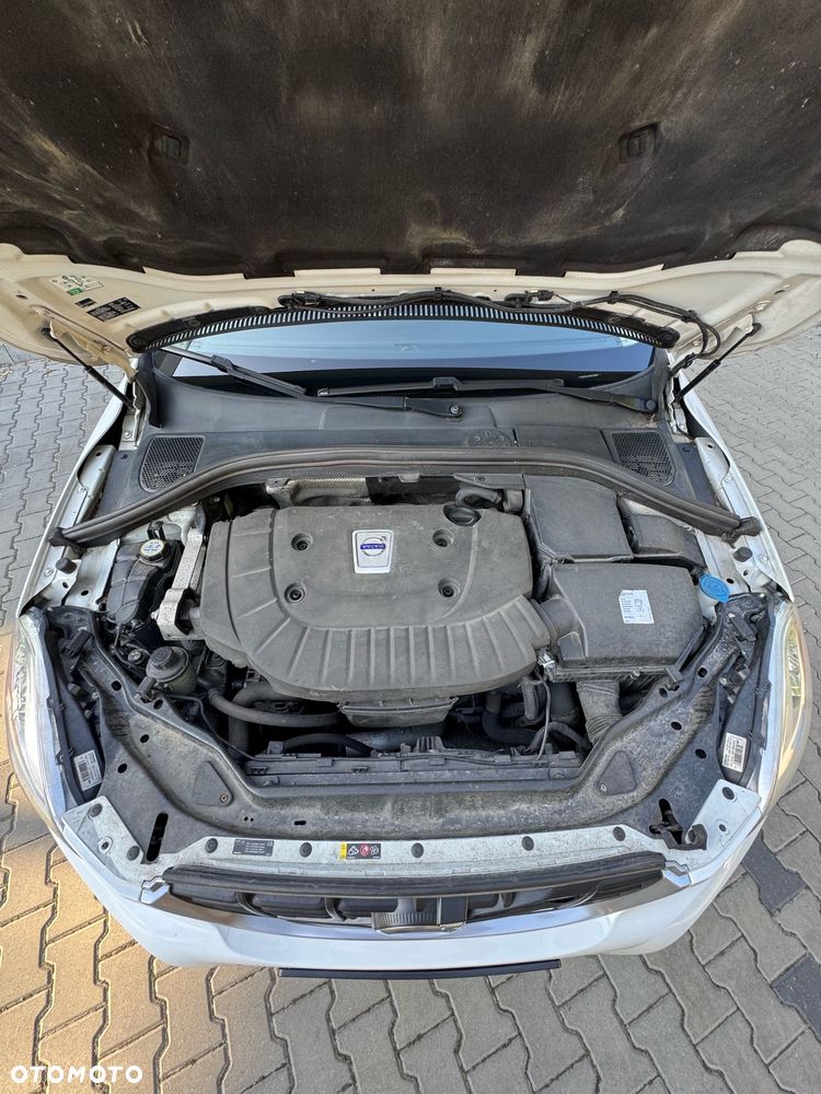 Volvo XC 60 D3 R-Design Kinetic - 24