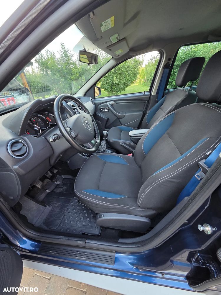 Dacia Duster dCi 110 FAP 4x4 Celebration - 8