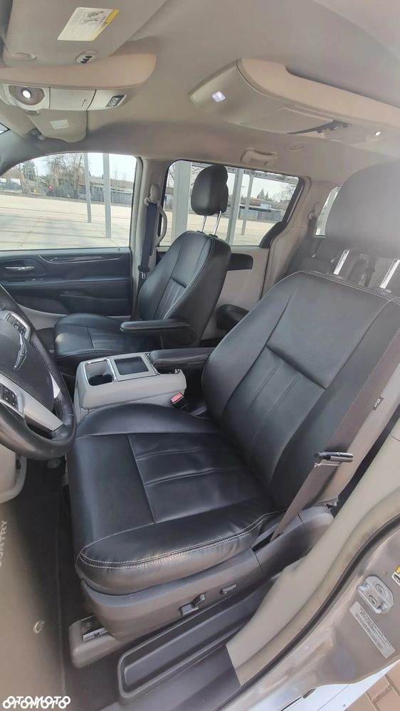 Chrysler Town & Country 3.6 Touring - 4