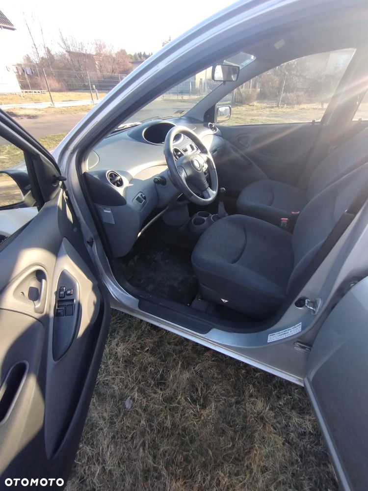 Toyota Yaris 1.3 Luna - 6