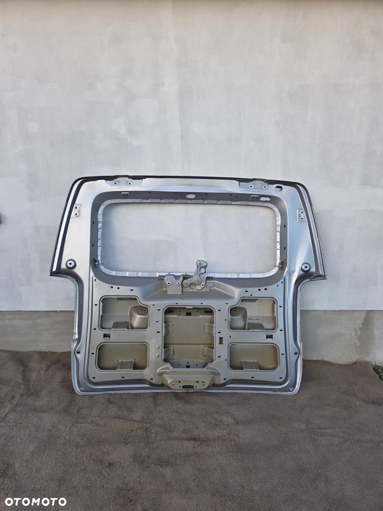 TYLNA KLAPA TOYOTA PROACE VERSO II ROK 16+ - 6