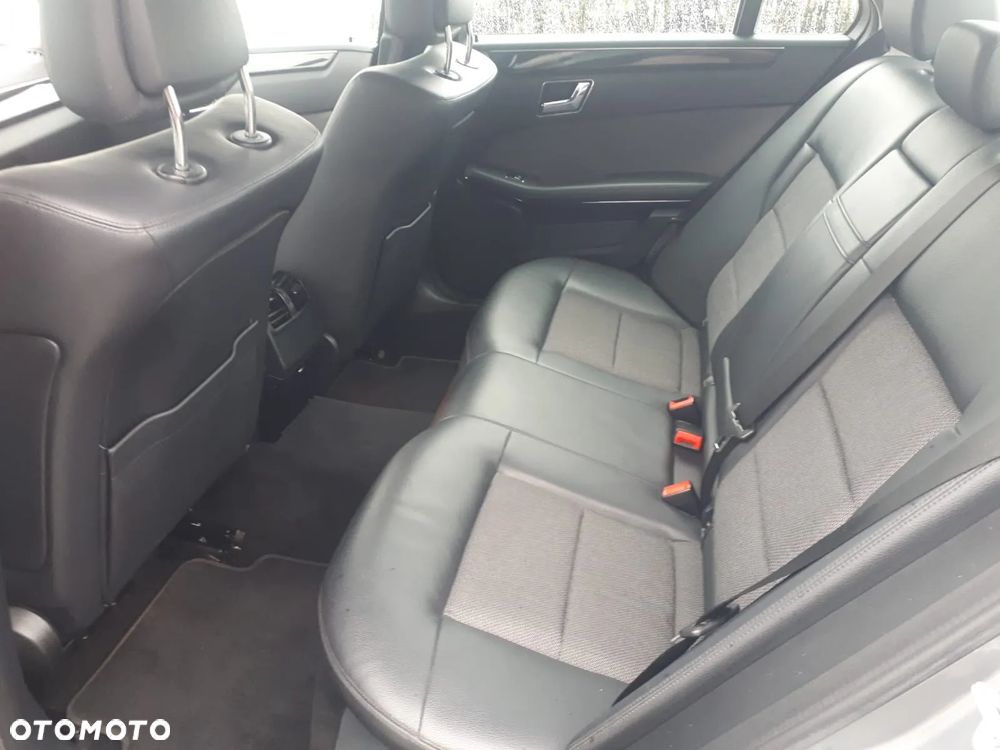 Mercedes-Benz Klasa E 220 CDI Automatik Avantgarde - 13