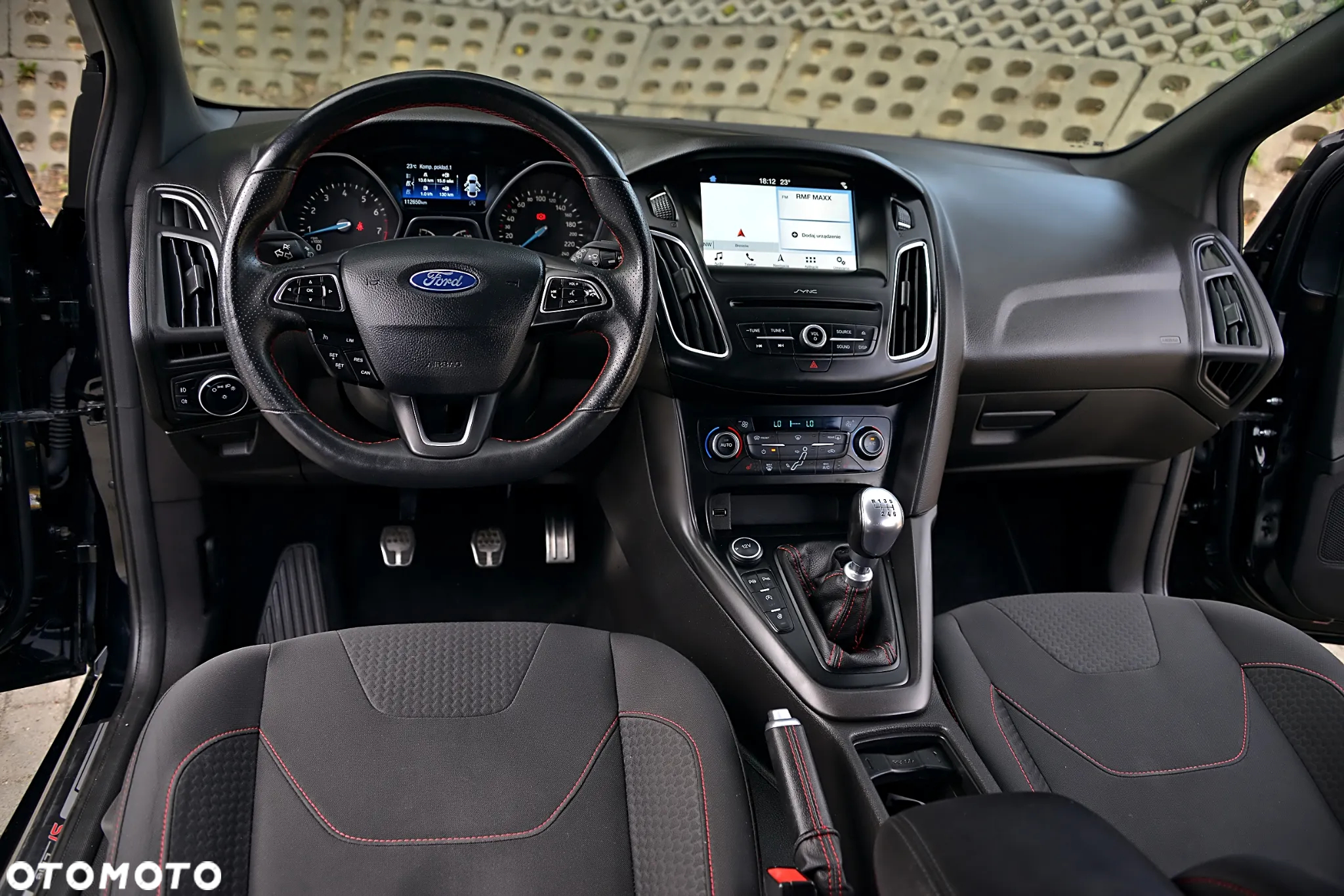 Ford Focus Turnier 1.5 EcoBoost Start-Stopp-System TITANIUM - 6