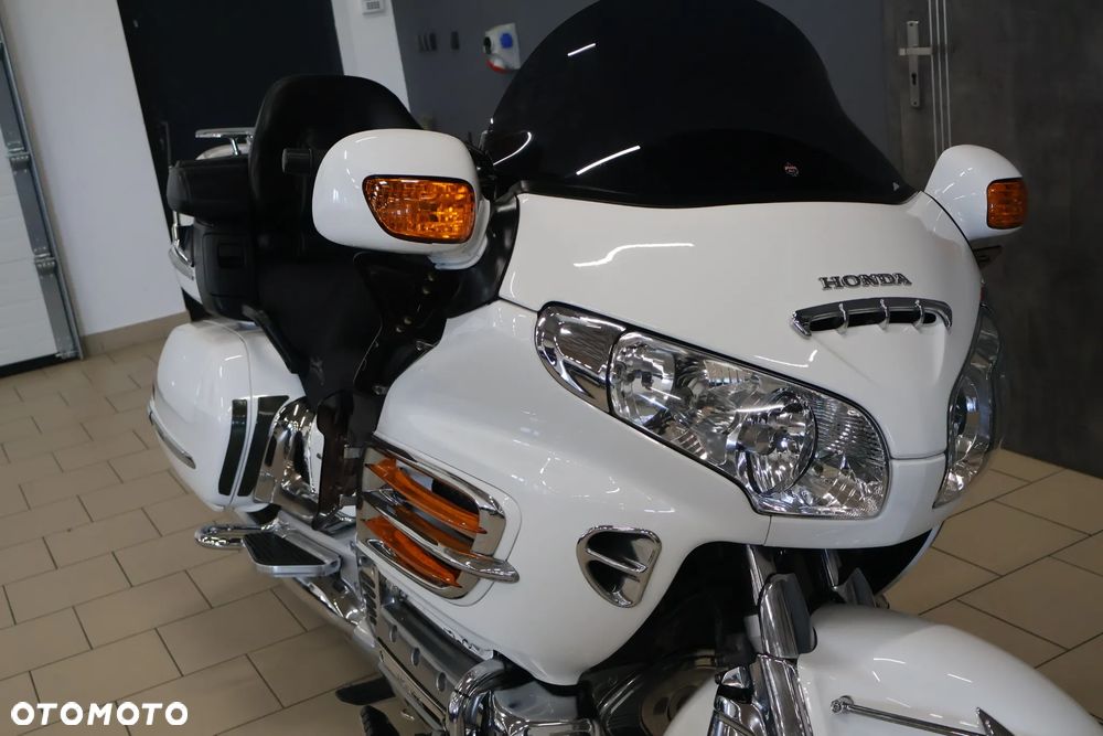 Honda GL - 9