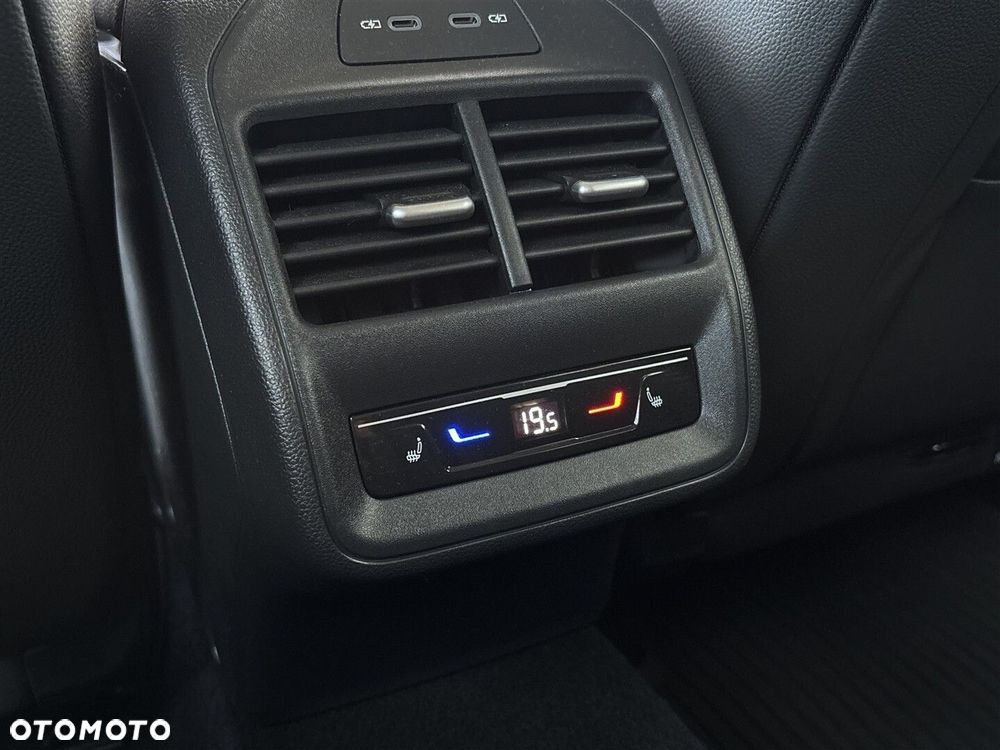 Skoda Superb 2.0 TDI SCR 4x4 L&K DSG - 33