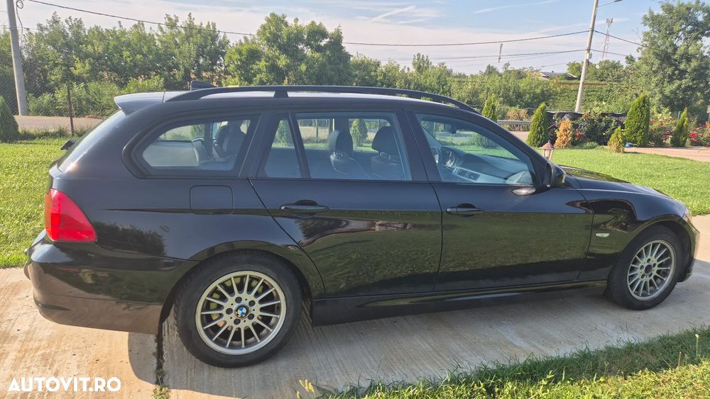 BMW Seria 3 318d - 11