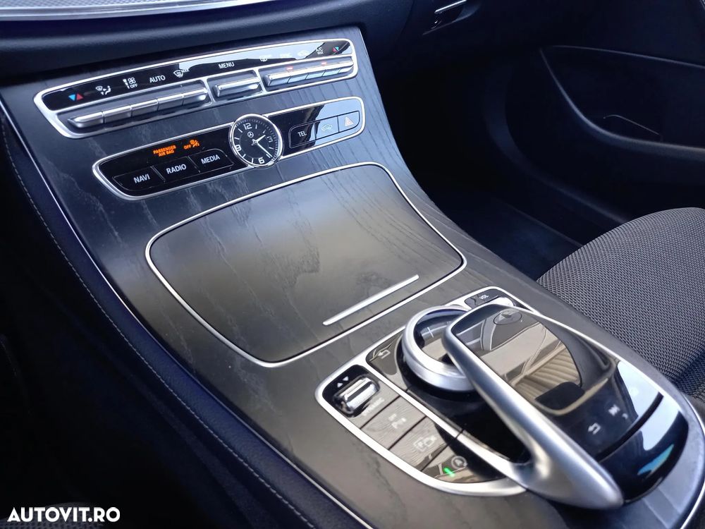 Mercedes-Benz E 220 d Aut. - 16