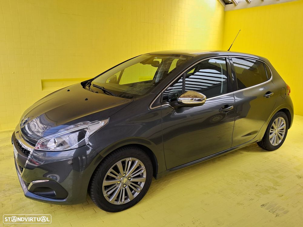 Peugeot 208 1.2 PureTech Allure - 3