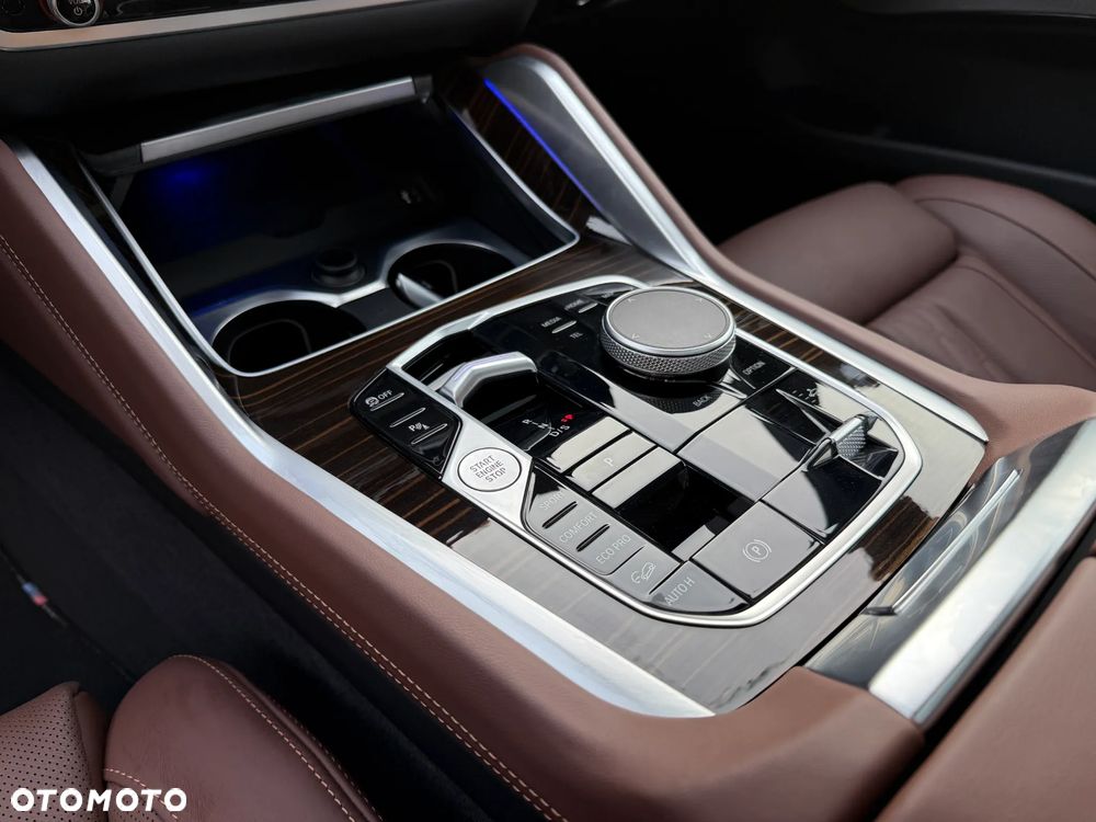 BMW X6 xDrive30d mHEV - 22